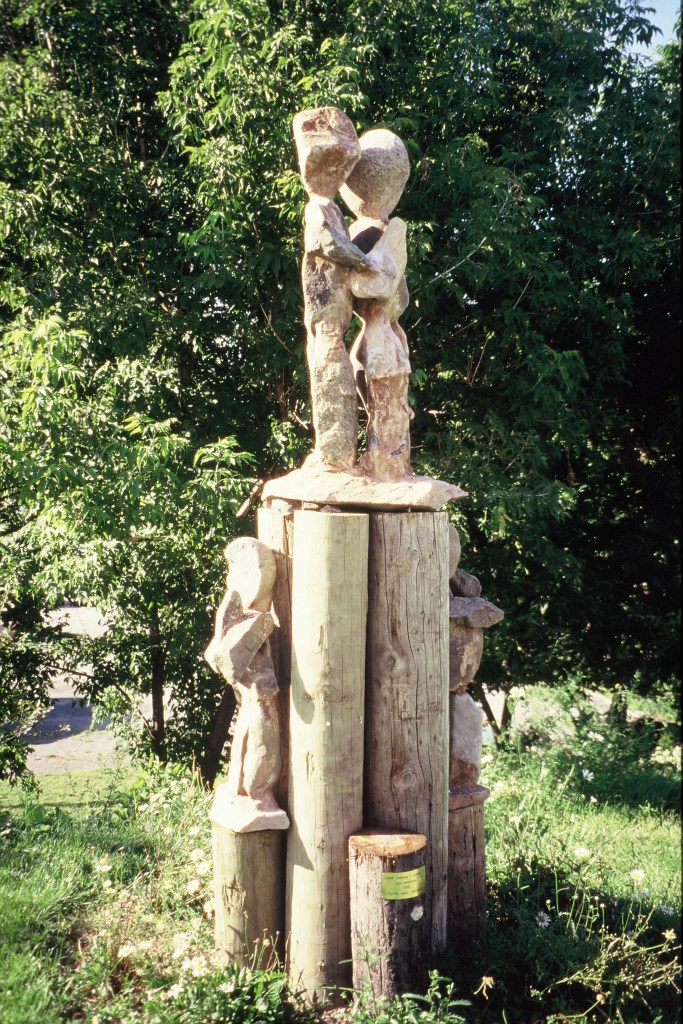 Ilot Fleurie Sculpture Irénée Lemieux Tu m'aimes-tu